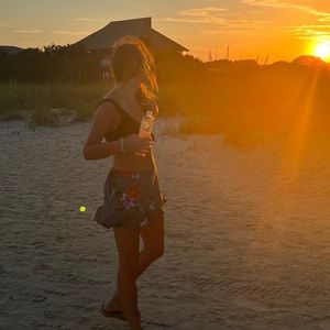 Who What Wear Classy Black White Tropical Ruffle Shorts